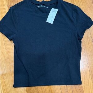 Abercrombie & Fitch cropped Tee